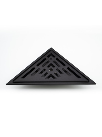 REJILLA TRIANGULAR 2028CM NEGRA